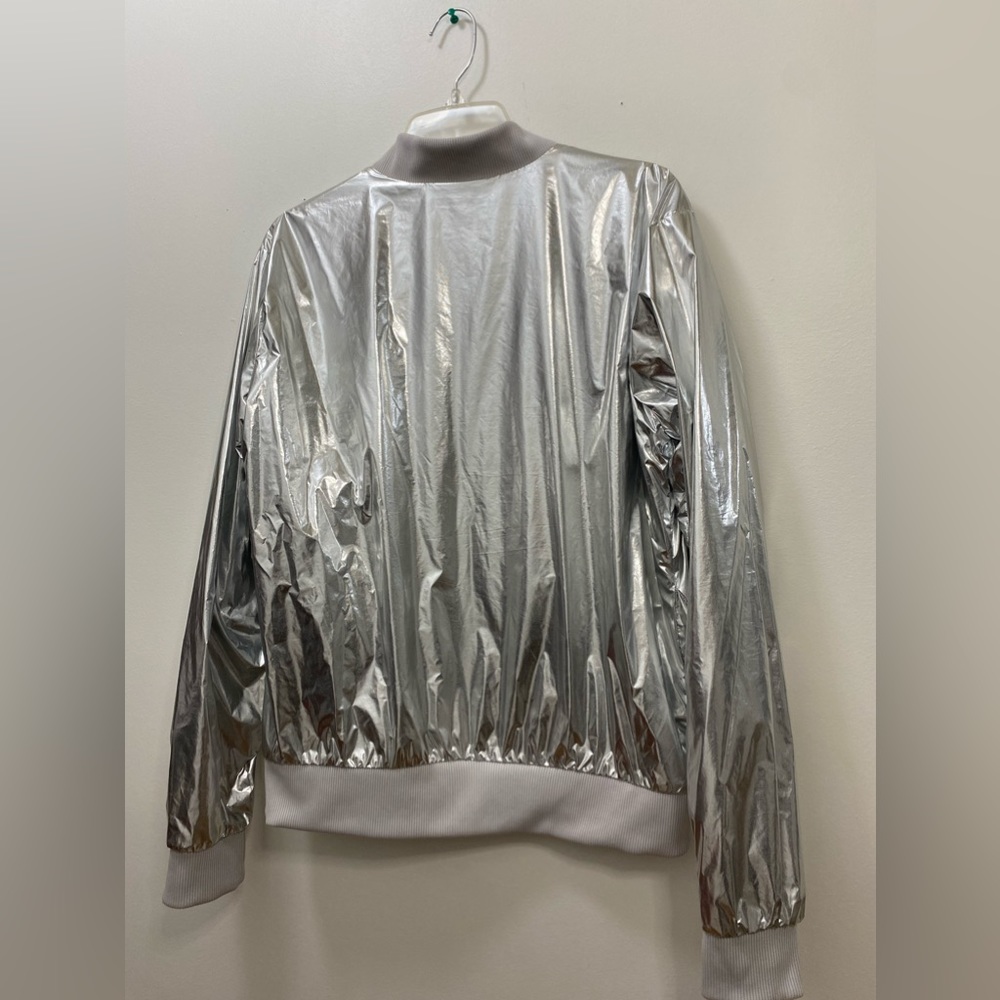 Nice - Picture 2 of 2